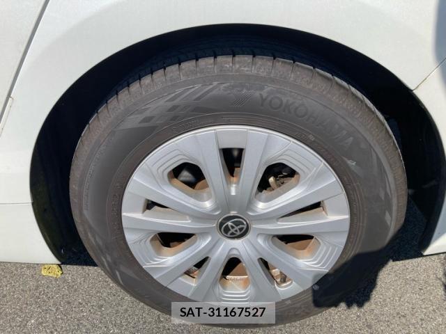 Toyota PRIUS 2020-12 8884190-11