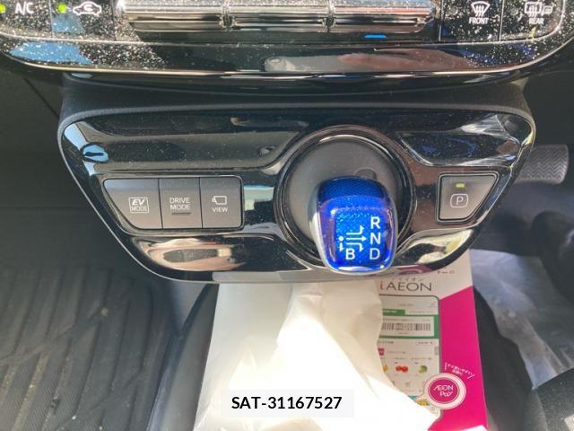 Toyota PRIUS 2020-12 8884190-27