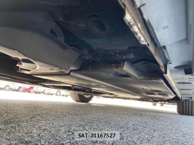 Toyota PRIUS 2020-12 8884190-7