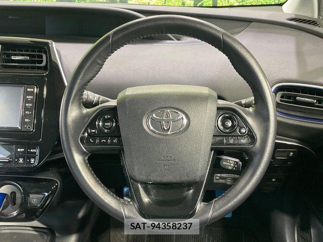 Toyota PRIUS 2020-10 8884188-10