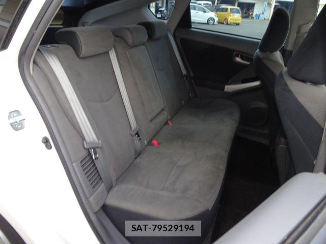 Toyota PRIUS 2011-09 8884212-16