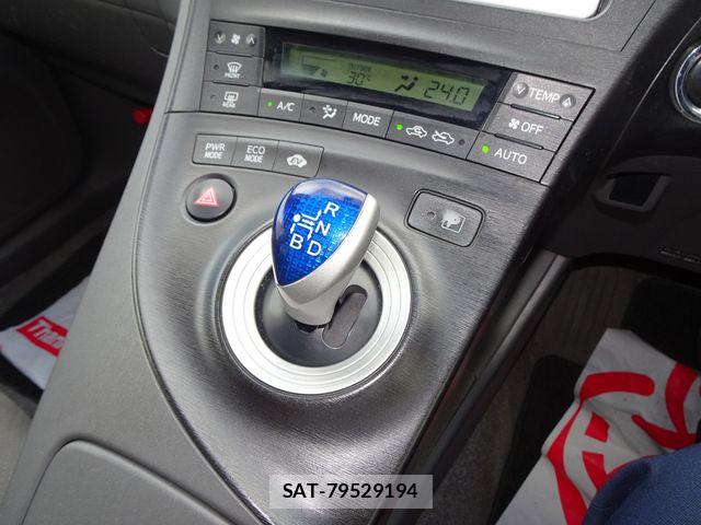Toyota PRIUS 2011-09 8884212-24