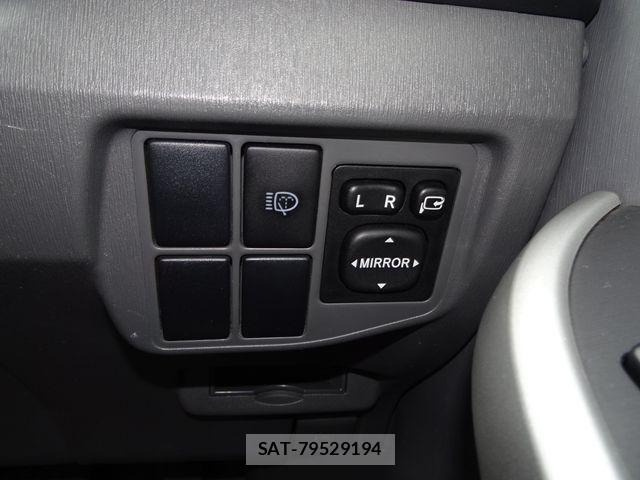 Toyota PRIUS 2011-09 8884212-26