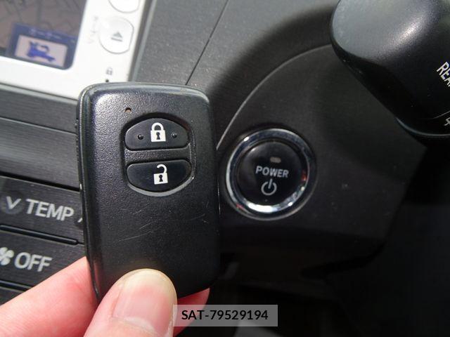 Toyota PRIUS 2011-09 8884212-27