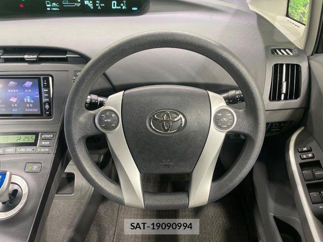 Toyota PRIUS 2011-11 8884203-10