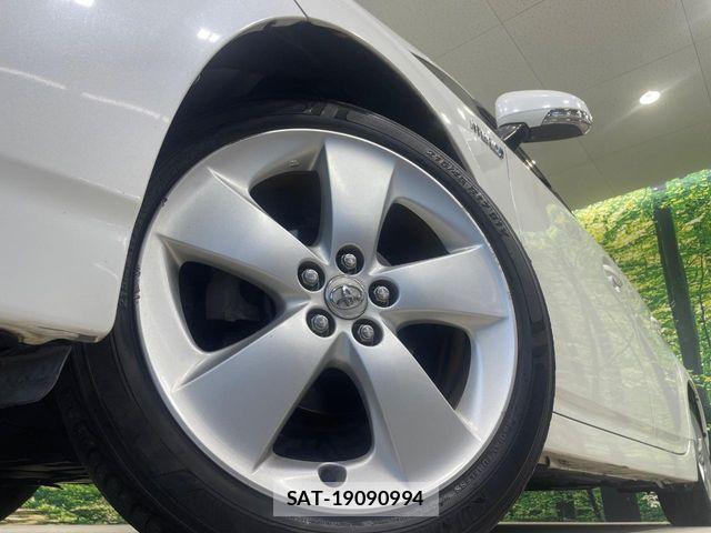 Toyota PRIUS 2011-11 8884203-12