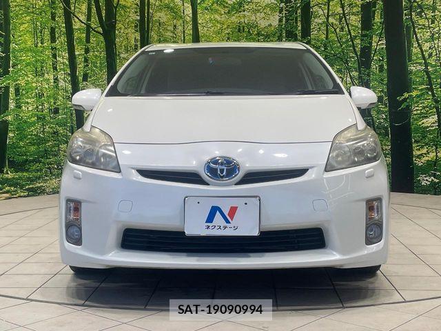 Toyota PRIUS 2011-11 8884203-13