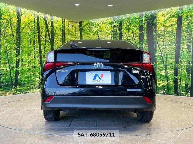 Toyota PRIUS 2022-05 8884187-14