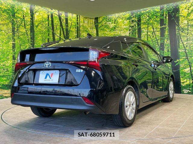 Toyota PRIUS 2022-05 8884187-16