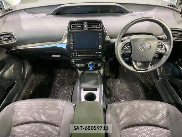 Toyota PRIUS 2022-05 8884187-1