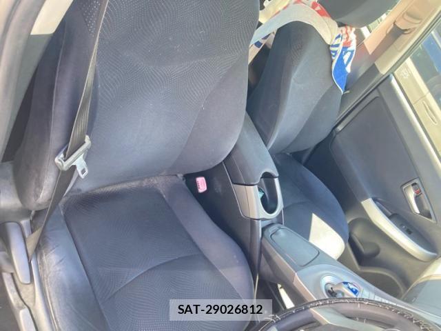 Toyota PRIUS 2012-01 8884207-15