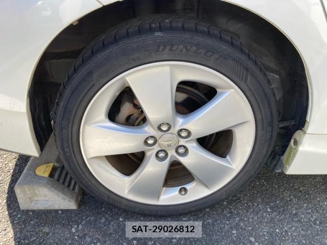 Toyota PRIUS 2012-01 8884207-8