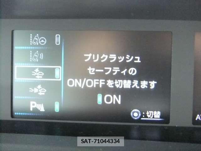 Toyota PRIUS 2019-07 8884195-9