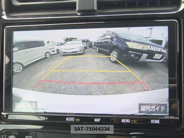 Toyota PRIUS 2019-07 8884195-12