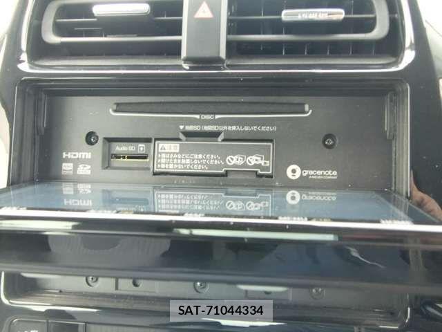 Toyota PRIUS 2019-07 8884195-6