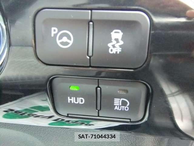 Toyota PRIUS 2019-07 8884195-8