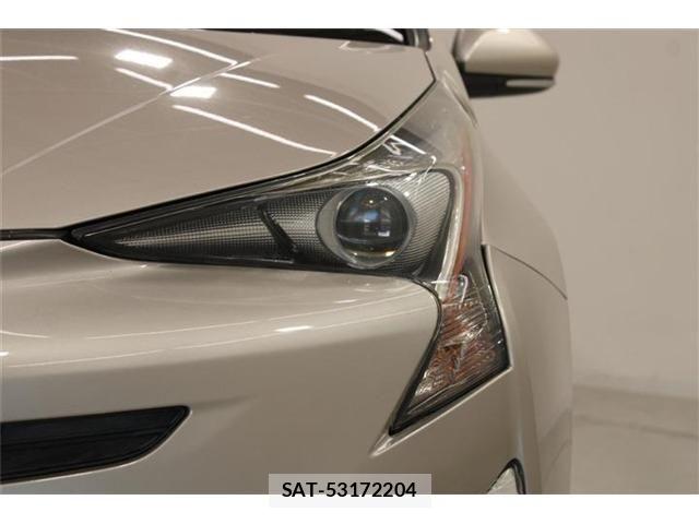 Toyota PRIUS 2016-03 8884197-15