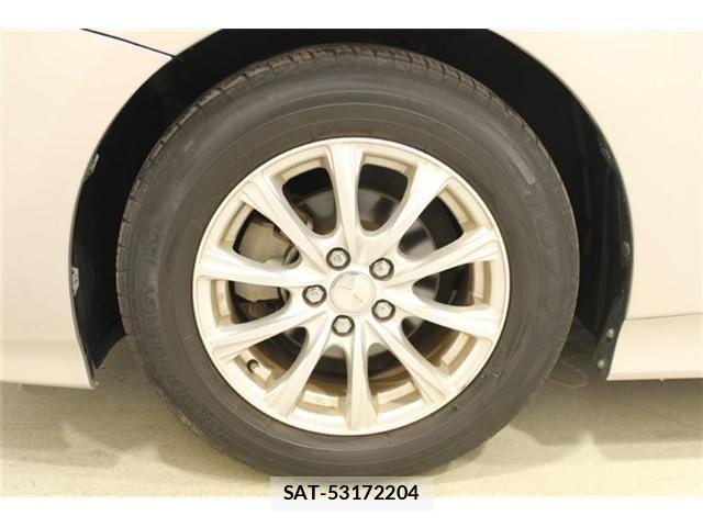 Toyota PRIUS 2016-03 8884197-25