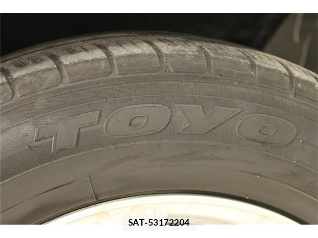 Toyota PRIUS 2016-03 8884197-26