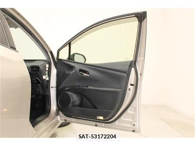 Toyota PRIUS 2016-03 8884197-29