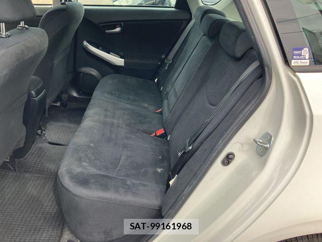 Toyota PRIUS 2015-01 8884202-4