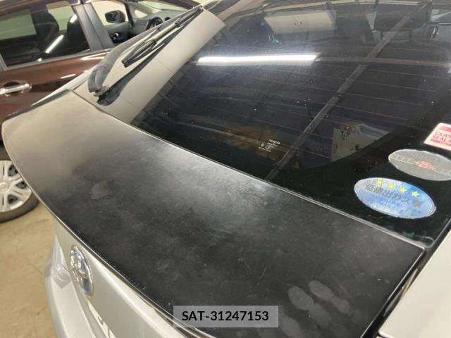 Toyota PRIUS 2011-02 8884204-4