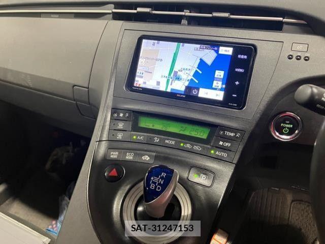 Toyota PRIUS 2011-02 8884204-7