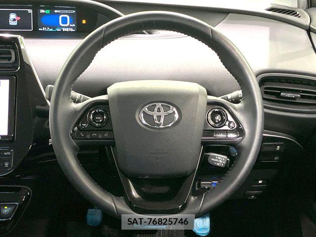 Toyota PRIUS 2019-01 8884192-10