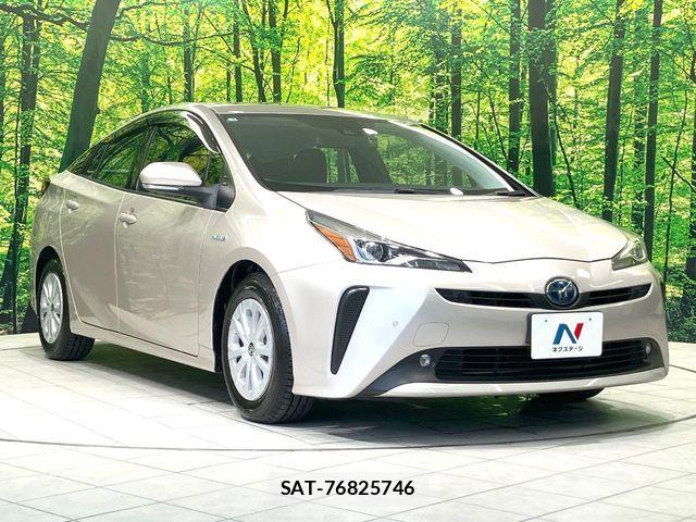 Toyota PRIUS 2019-01 8884192-15