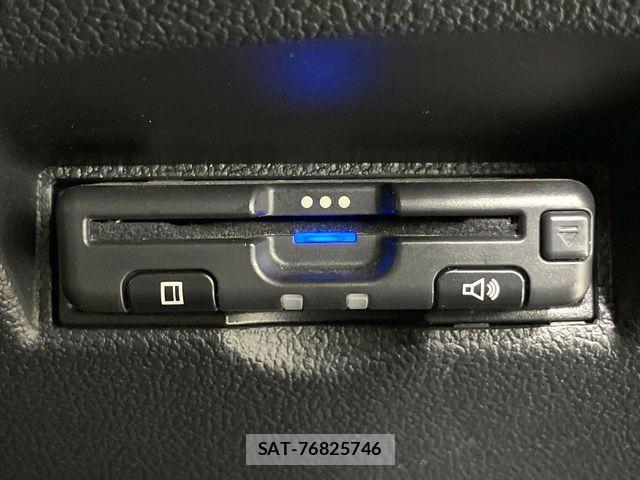 Toyota PRIUS 2019-01 8884192-6