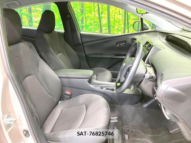 Toyota PRIUS 2019-01 8884192-7
