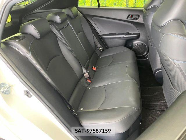 Toyota PRIUS 2016-03 8884189-9