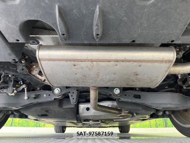 Toyota PRIUS 2016-03 8884189-19