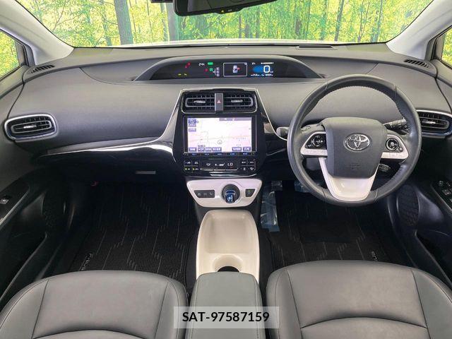 Toyota PRIUS 2016-03 8884189-2