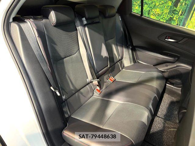 Toyota PRIUS 2023-10 8884184-9