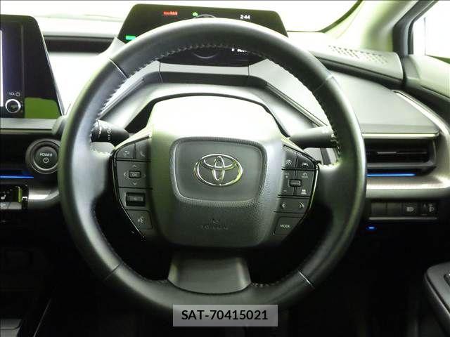 Toyota PRIUS 2023-04 8884186-13