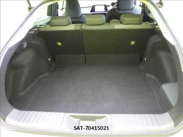 Toyota PRIUS 2023-04 8884186-27
