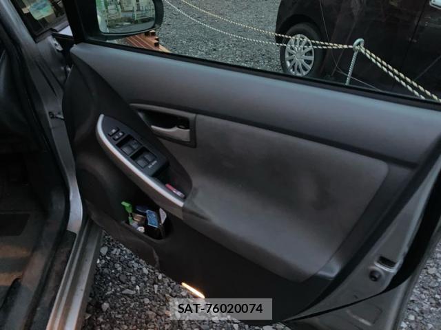 Toyota PRIUS 2010-04 8884214-8
