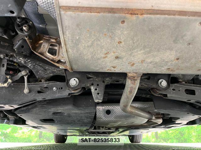 Toyota PRIUS 2019-08 8884191-18