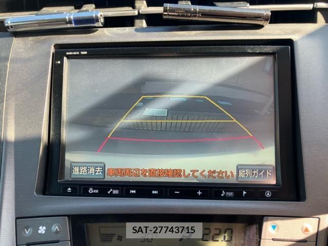 Toyota PRIUS 2012-03 8884213-22