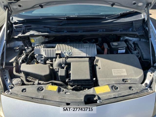 Toyota PRIUS 2012-03 8884213-25