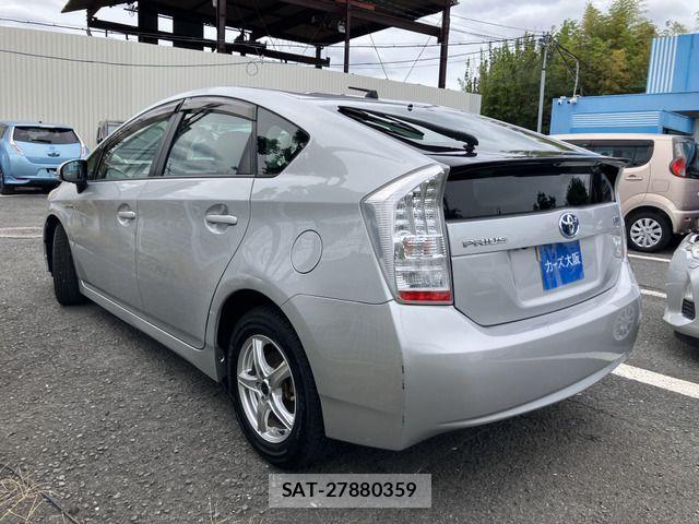 Toyota PRIUS 2009-10 8884208-3