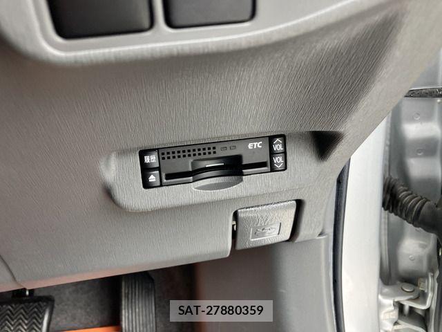 Toyota PRIUS 2009-10 8884208-6