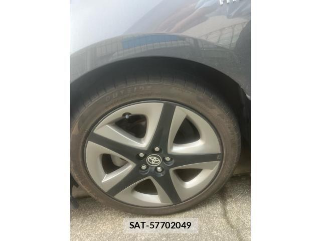 Toyota PRIUS 2019-01 8884193-10