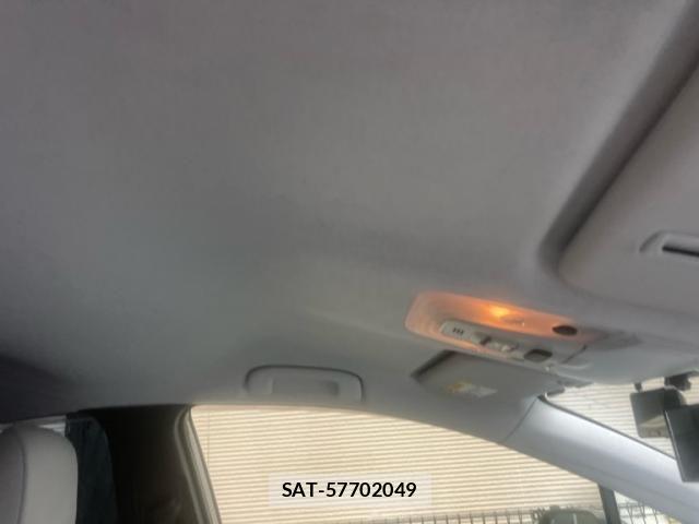 Toyota PRIUS 2019-01 8884193-14