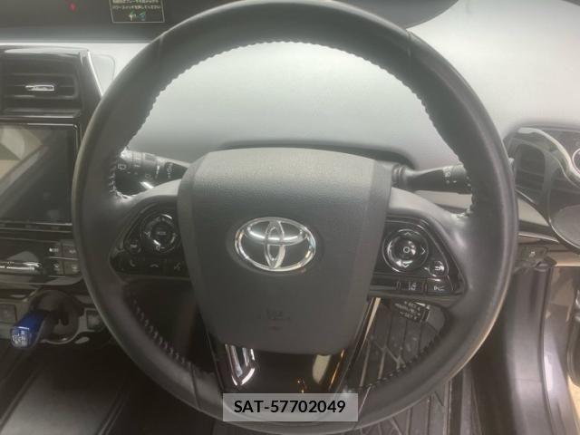 Toyota PRIUS 2019-01 8884193-17