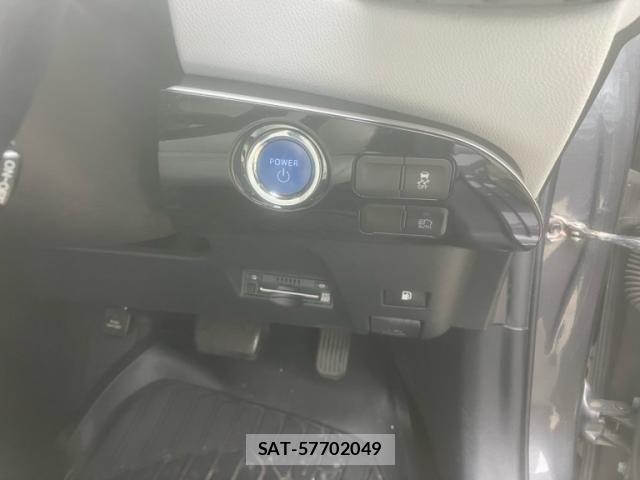 Toyota PRIUS 2019-01 8884193-18