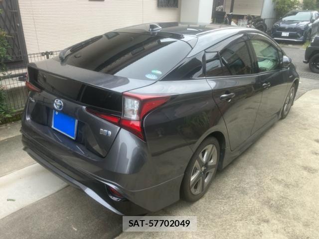 Toyota PRIUS 2019-01 8884193-4