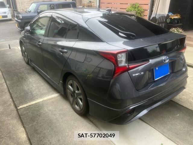 Toyota PRIUS 2019-01 8884193-6