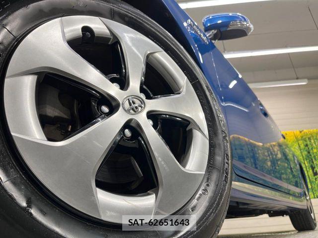 Toyota PRIUS 2014-02 8884199-12